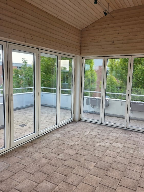 Charmante 3 Zimmerwohnung mit Wintergarten und grossem Balkon 11