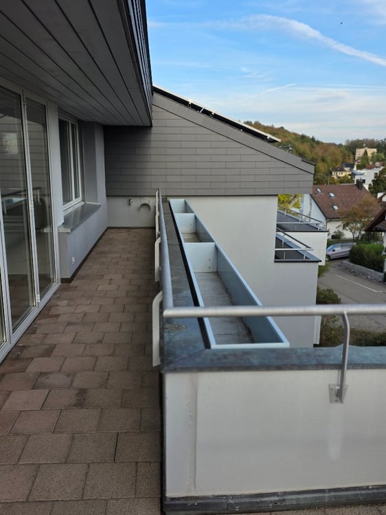 Charmante 3 Zimmerwohnung mit Wintergarten und grossem Balkon 12
