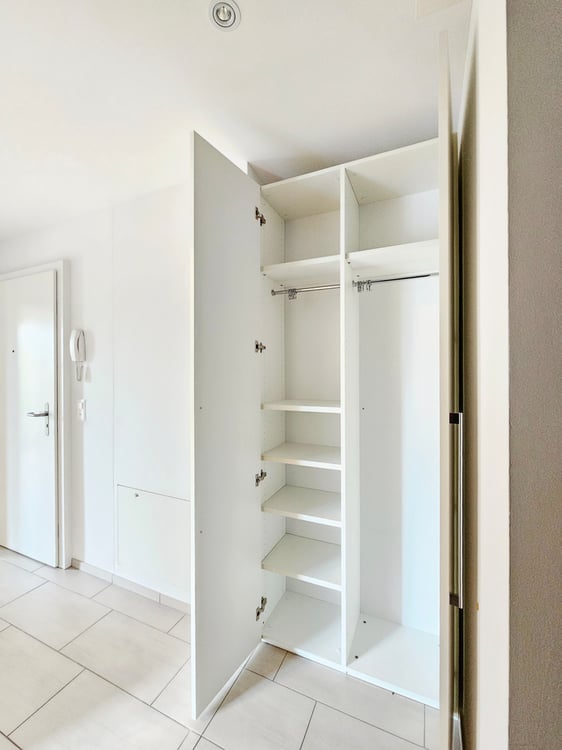Sonnige 4.5-Zi-Wohnung exkl. Tiefgaragenparkplatz in 8052 Zürich 10
