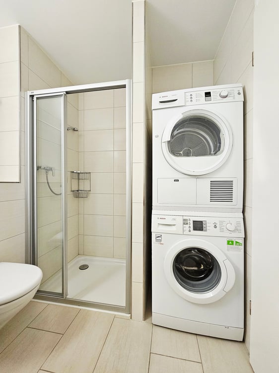 Sonnige 4.5-Zi-Wohnung exkl. Tiefgaragenparkplatz in 8052 Zürich 7