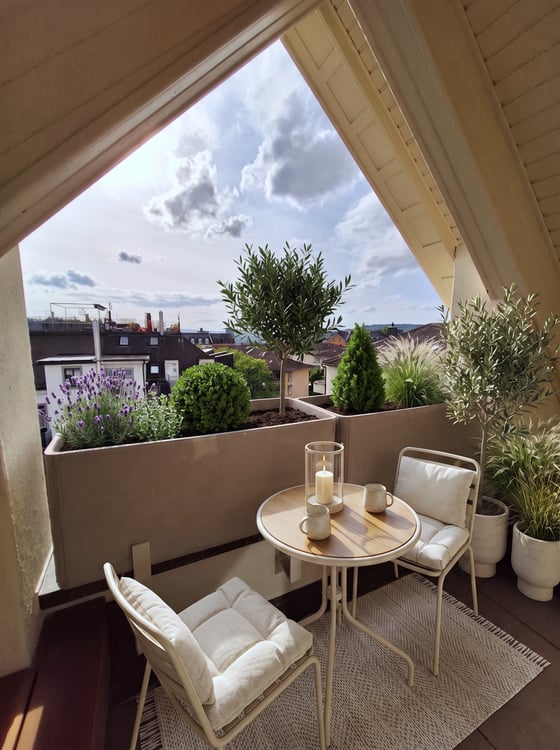 4.5-Zimmer-Maisonette mit sonnigem Balkon und Weitsicht 7