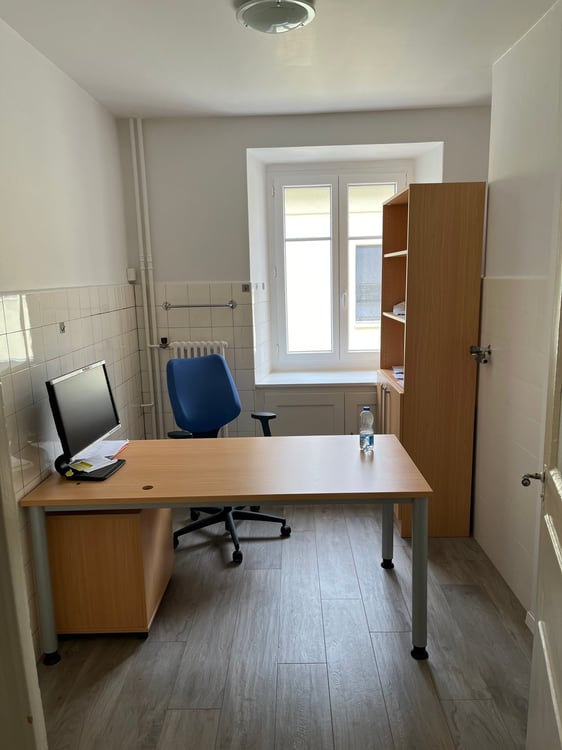 Bureaux plein centre Av. Leopold Robert 17 5