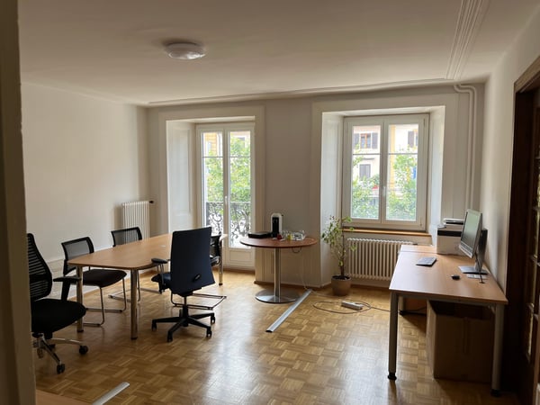 Bureaux plein centre Av. Leopold Robert 17 3