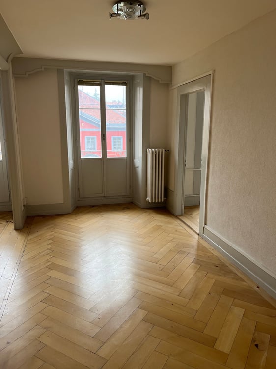 Moderne 1.5-Zimmer-Büroräume an zentraler Lage in La Chaux-de-Fonds 3