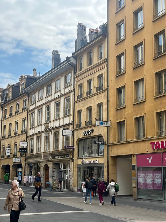 Appartement dans un immeuble refait à neuf 3