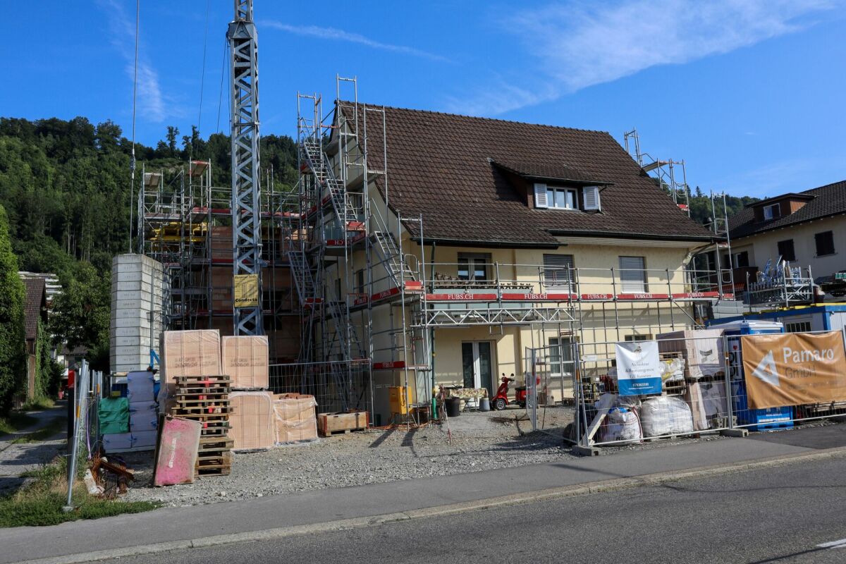 Bild 2 Wohnungen mit 4 1/2 Zimmer zu vermieten; wovon eine mit zusätzlicher Galerie