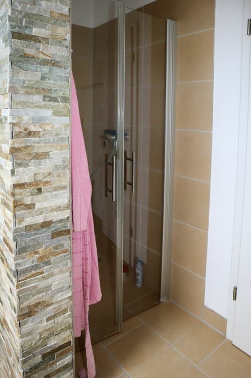 6 1/2 Zimmer Einfamilienhaus mit zusätzlicher 2-Zimmer Einliegerwohnung (rollstuhlgängig) an sehr ruhiger und sonniger Lage 16