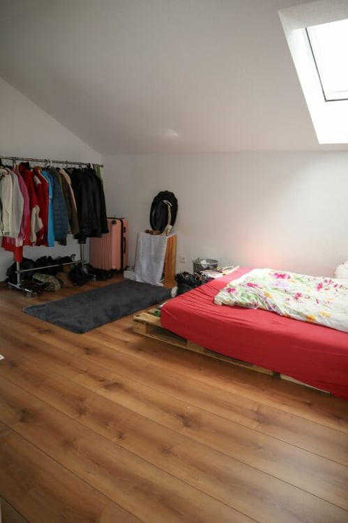 Ruhige und sonnige Lage: 6 1/2 Zimmer Einfamilienhaus mit zusätzlicher 2-Zimmer Einliegerwohnung (rollstuhlgängig) 17
