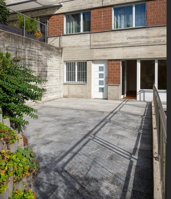 Light flooded Family Home with Breathtaking Lake and Mountain Views 14