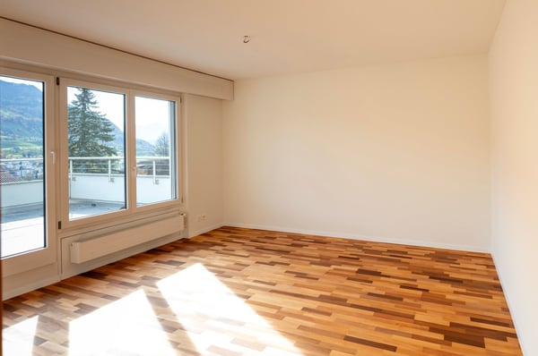 Light flooded Family Home with Breathtaking Lake and Mountain Views 9