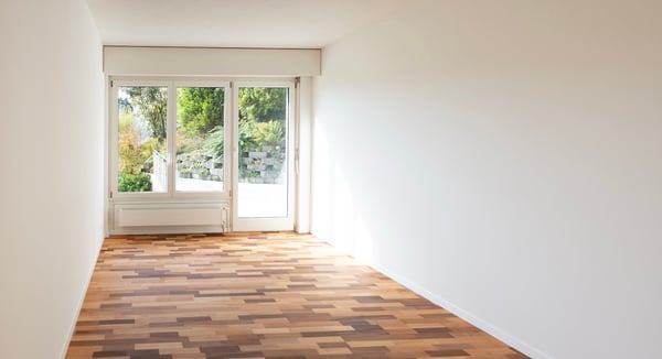 Light flooded Family Home with Breathtaking Lake and Mountain Views 11