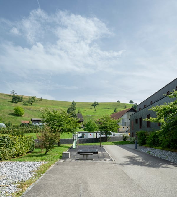 Modern Corner Semi-Detached House with … (photo 1 of 12)