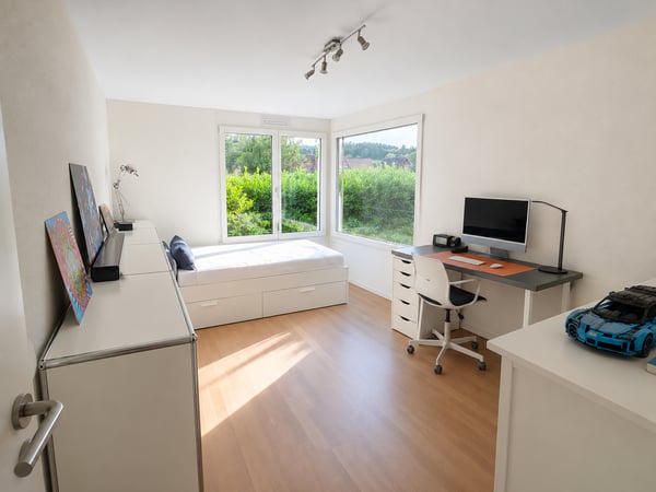 Charmantes 5.5-Zimmer-Doppeleinfamilienhaus in Altendorf – Verfügbar ab November 2026 4