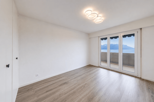 Bel appartement rénové 3.5 pièces avec magnifique vue sur le lac 2