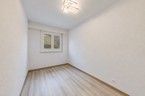 Bel appartement rénové 3.5 pièces avec magnifique vue sur le lac 8