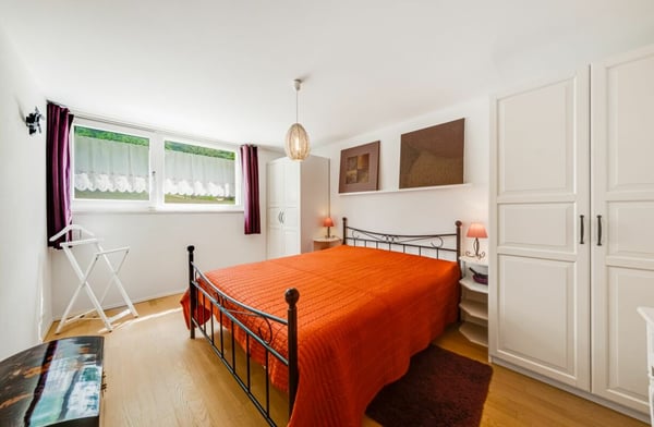 Superbe villa individuelle de 6.5 pièces avec piscine 12