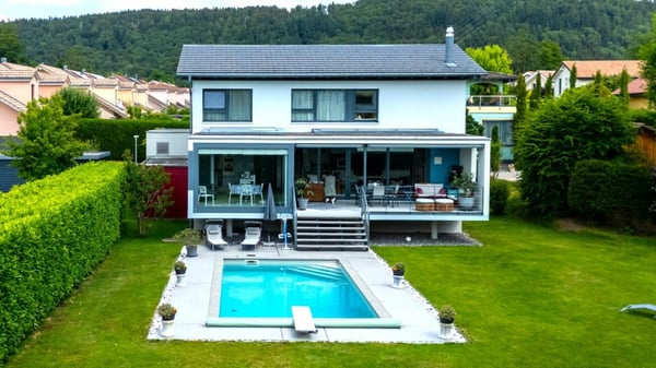 Superbe villa individuelle de 6.5 pièces avec piscine 18