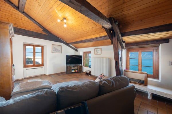 Une maison villageoise de caractère avec vue sur le lac 2
