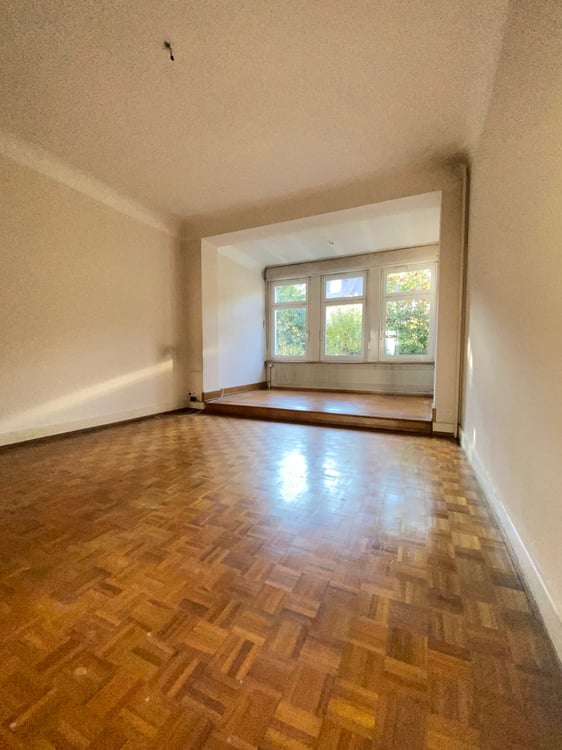 Seltene Gelegenheit - 2.5-Zimmer-Reihenhaus in Basel mit historischem Flair 2