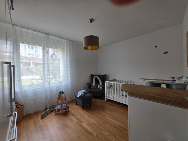 Wunderschöne 4.5-Zimmer Wohnung mit Sitzplatz 9
