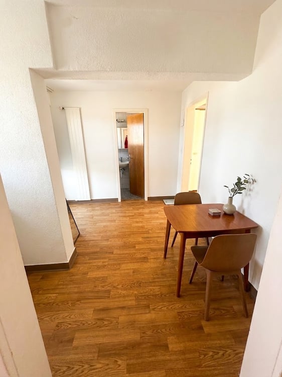 2.5 Zimmer Wohnung, ca. 40m2, zentral gelegen in Rafz 3