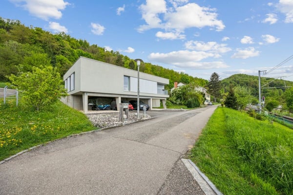 Einfamilienhaus mit Wohnungscharakter mitten im Grünen 1