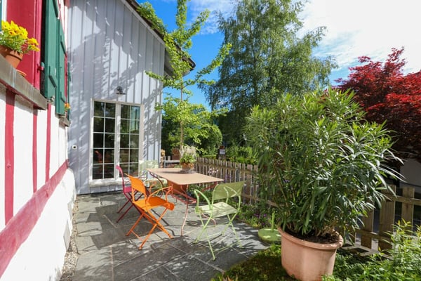 Zweifamilienhaus mit wunderschönem Blumengarten - Ein Liebhaberobjekt! 17