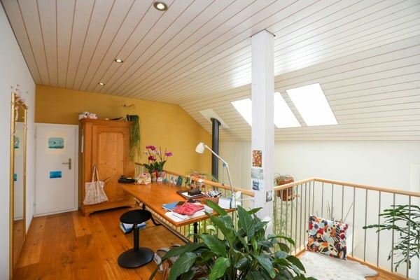Zweifamilienhaus mit wunderschönem Blumengarten - Ein Liebhaberobjekt! 7