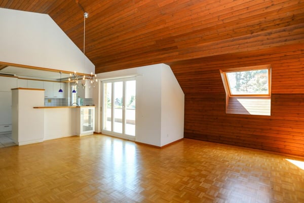 Grosszügige Dachwohnung mit sonniger Terrasse in Weinfelden 1