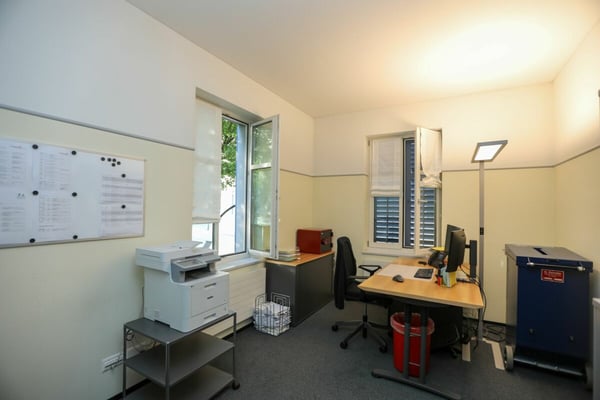 Geschäftshaus an zentraler Lage zu vermieten 3