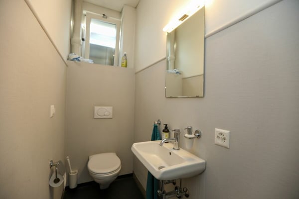Geschäftshaus an zentraler Lage zu vermieten 9