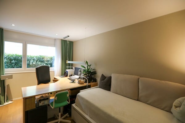 Hochwertige Parterrewohnung mit grossem Gartenanteil 6