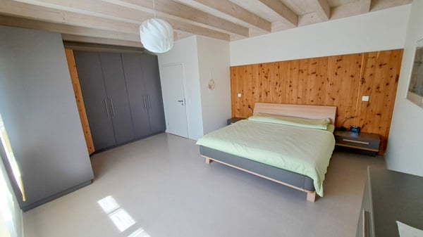 Wohnen im Grünen - hochwertiger 4.5-Zimmer Hausteil mit idyllischem Garten 3