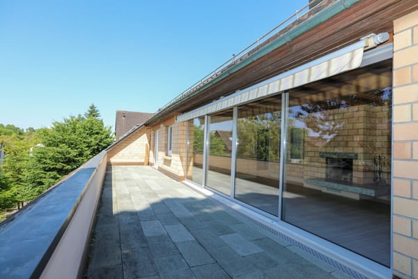 Grosszügige Dachwohnung mit sonniger Terrasse 3