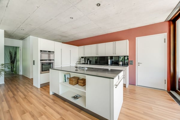 Helle Parterre-Wohnung mit beeindruckendem Sitzplatz und Aussicht in 6220 Ingenbohl-Brunnen 4