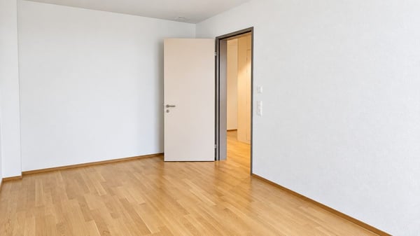 Moderne helle 3.5-Zimmer Wohnung mit Blick in Siebnen 5