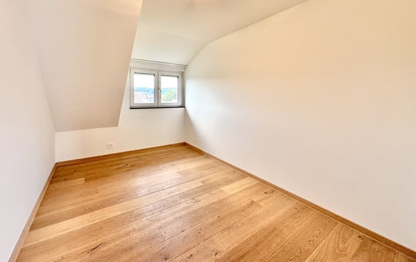 Charmante 3.5-Zimmer-Dachwohnung in Bösserach 6