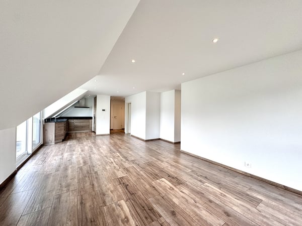 Charmante 3.5-Zimmer-Dachwohnung in Bösserach 4