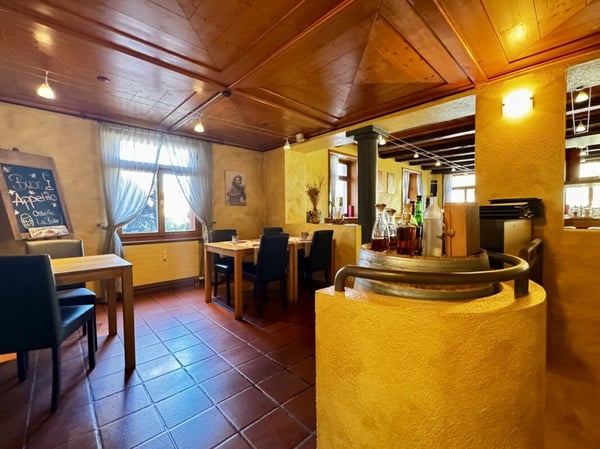 Charmantes Restaurant im historischen Zentrum von Muttenz 9