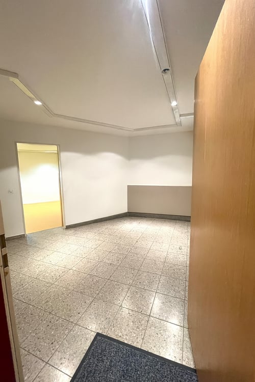 grosszügige Bürofläche im Erdgeschoss in Kreuzlingen zu vermieten 3