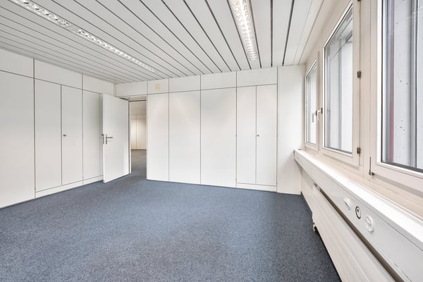 Büro-/Praxisraum an bester Lage! 5