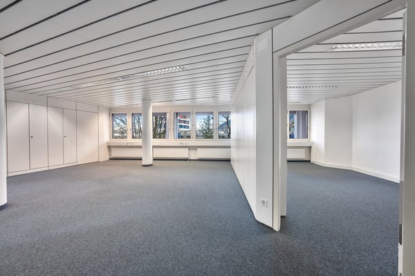 Büro-/Praxisraum an bester Lage! 9