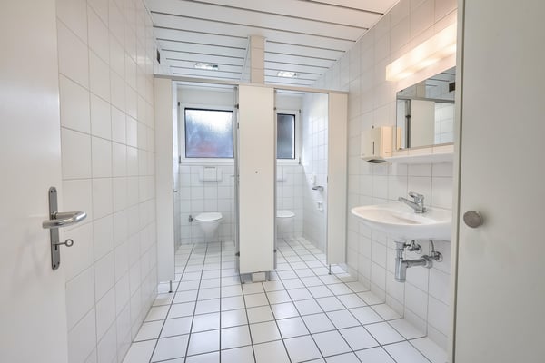 Büro-/Praxisraum an bester Lage! 7