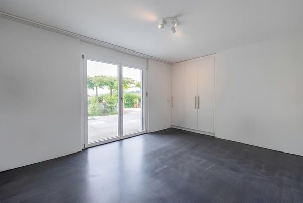 Puristisches 7.5-Zimmer-Einfamilienhaus auf 1'660 m² Traumgrundstück 5