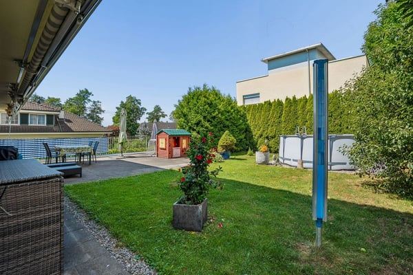 Freistehendes 5-Zimmer-Einfamilienhaus mit 3-Zimmer-Einliegerwohnung und Studio 5