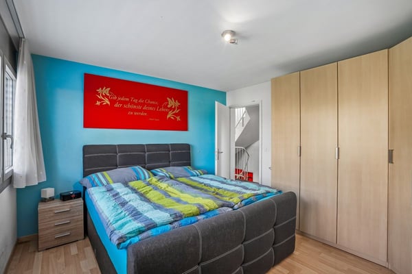 Freistehendes 5-Zimmer-Einfamilienhaus mit 3-Zimmer-Einliegerwohnung und Studio 6
