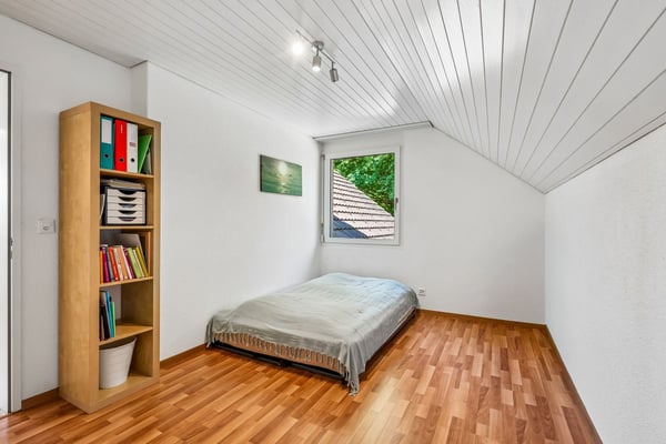 Wohlfühlwohnung an sonniger und ruhiger Lage mit herrlichem Weitblick 6