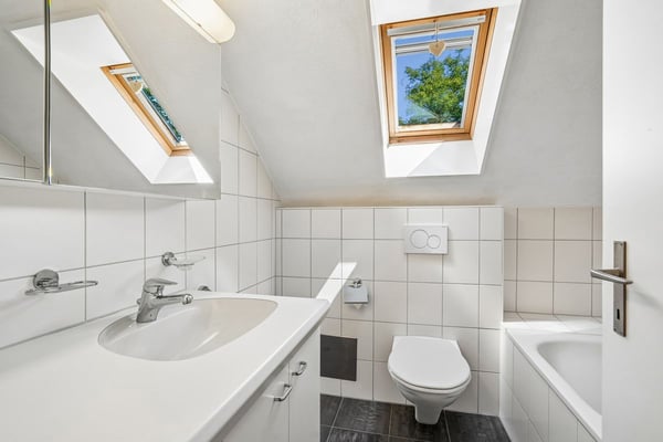 Wohlfühlwohnung an sonniger und ruhiger Lage mit herrlichem Weitblick 7
