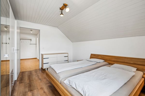 Wohlfühlwohnung an sonniger und ruhiger Lage mit herrlichem Weitblick 5