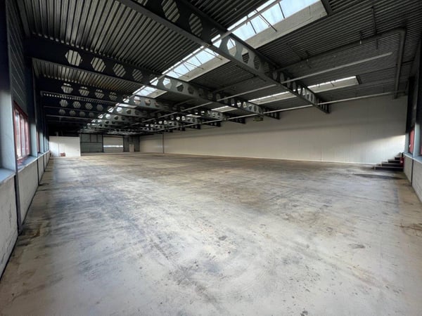 Attraktive, helle Gewerbefläche mit direkter Zufahrt – vielseitig nutzbar! 1